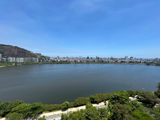 Apartamento com 3 quartos e vista deslumbrante na Lagoa, RJ