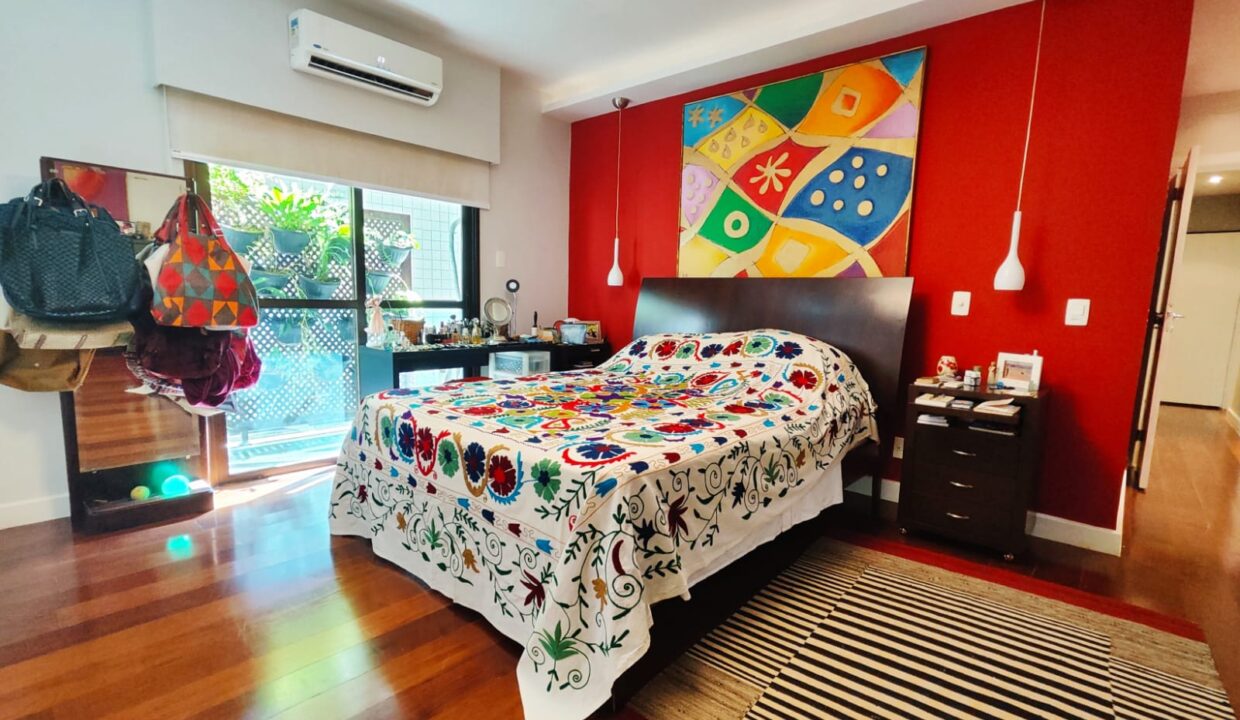 WhatsApp Image 2025-05-07 at 20.22.32 (1)