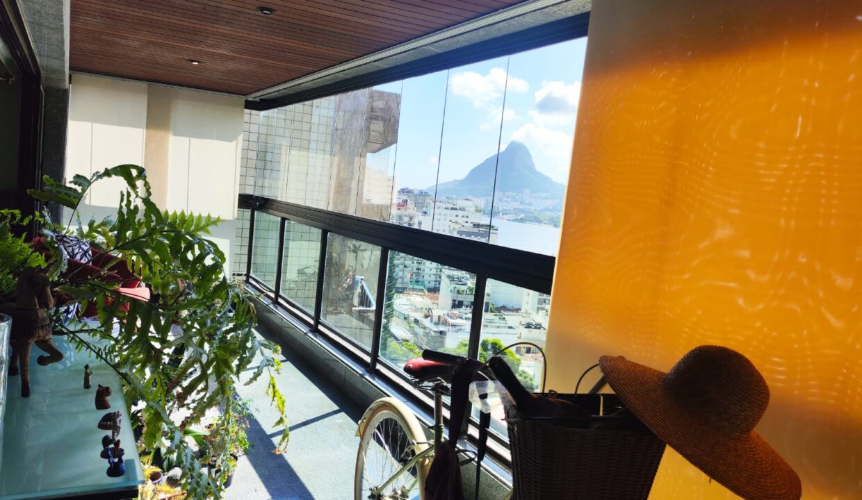 WhatsApp Image 2025-05-07 at 20.22.34 (2)