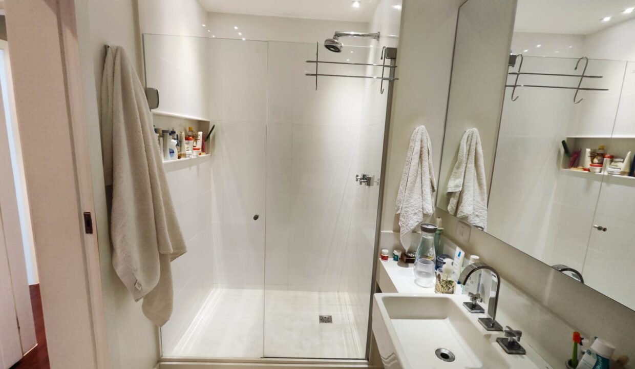 WhatsApp Image 2025-05-07 at 20.22.37 (1)