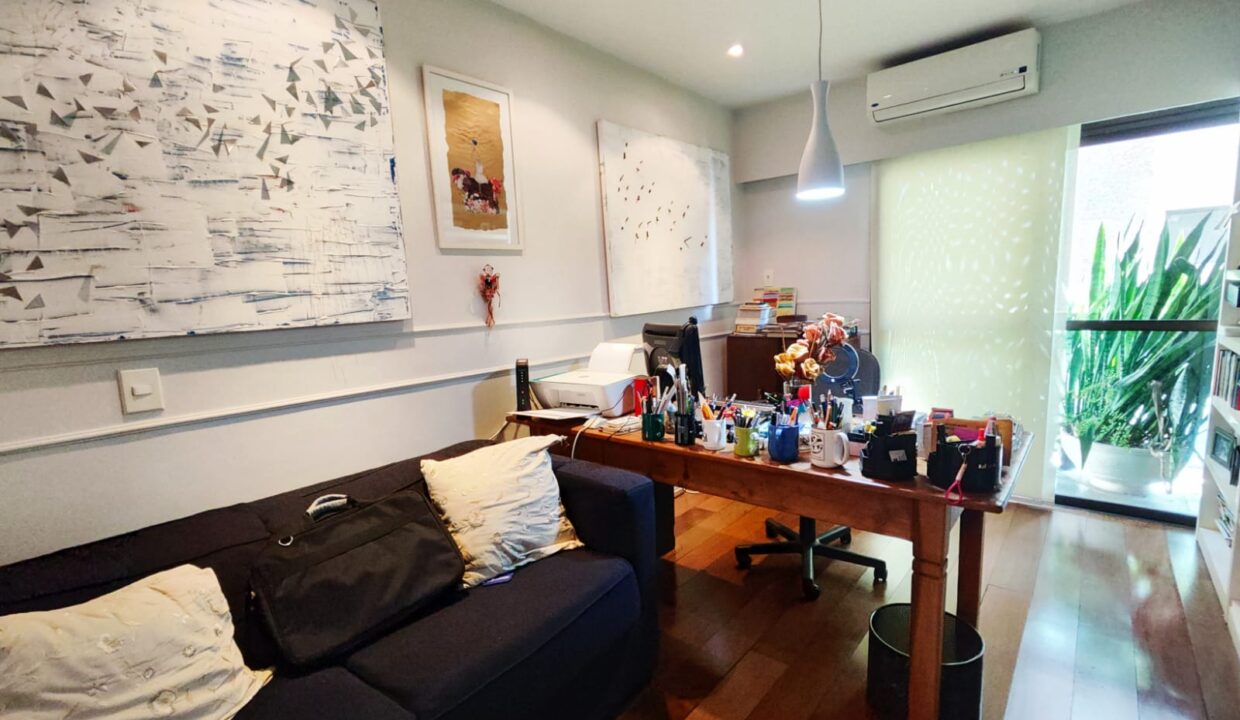 WhatsApp Image 2025-05-07 at 20.22.37 (2)