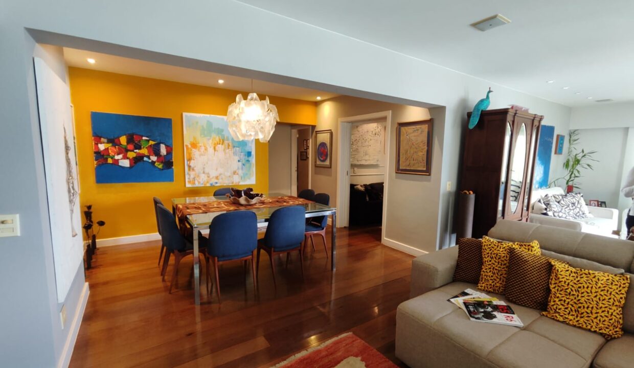 WhatsApp Image 2025-05-07 at 20.22.42 (2)