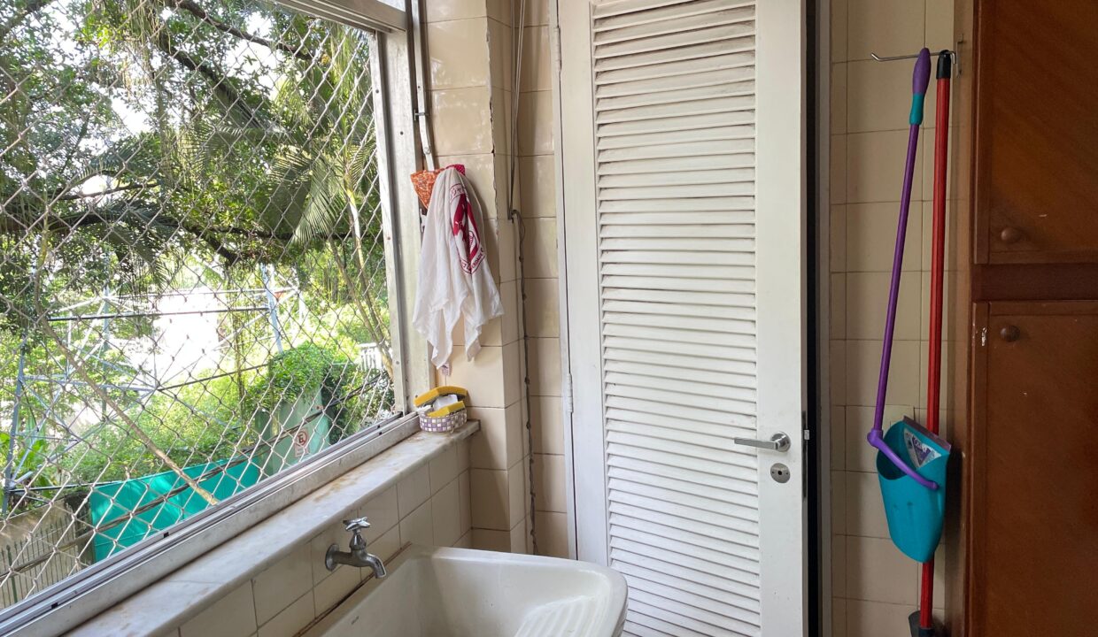 WhatsApp Image 2025-05-15 at 22.05.43 (3)