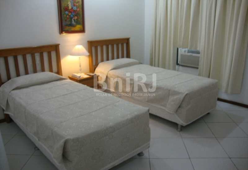 WhatsApp Image 2025-05-22 at 08.38.18