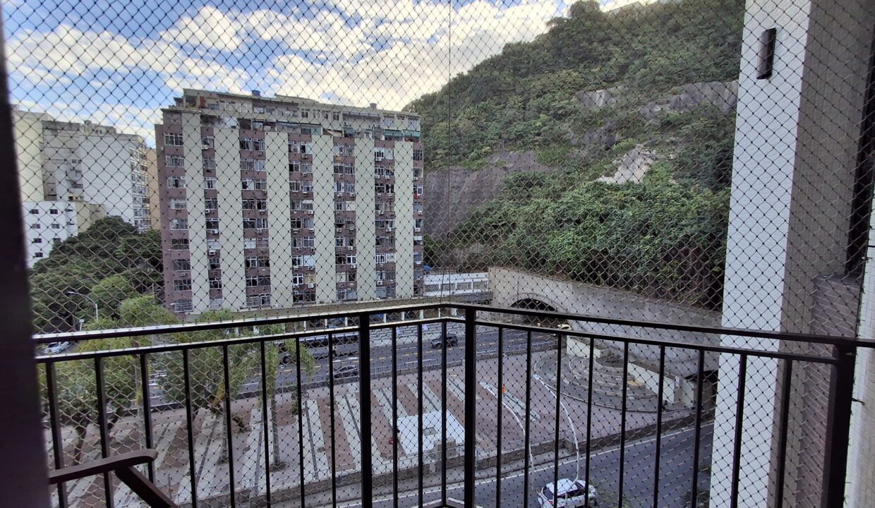 WhatsApp Image 2025-05-22 at 08.38.54