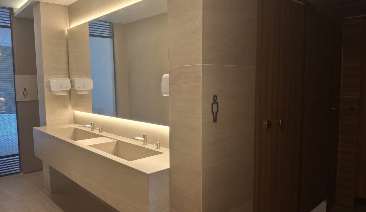 WhatsApp Image 2025-05-22 at 08.38.57