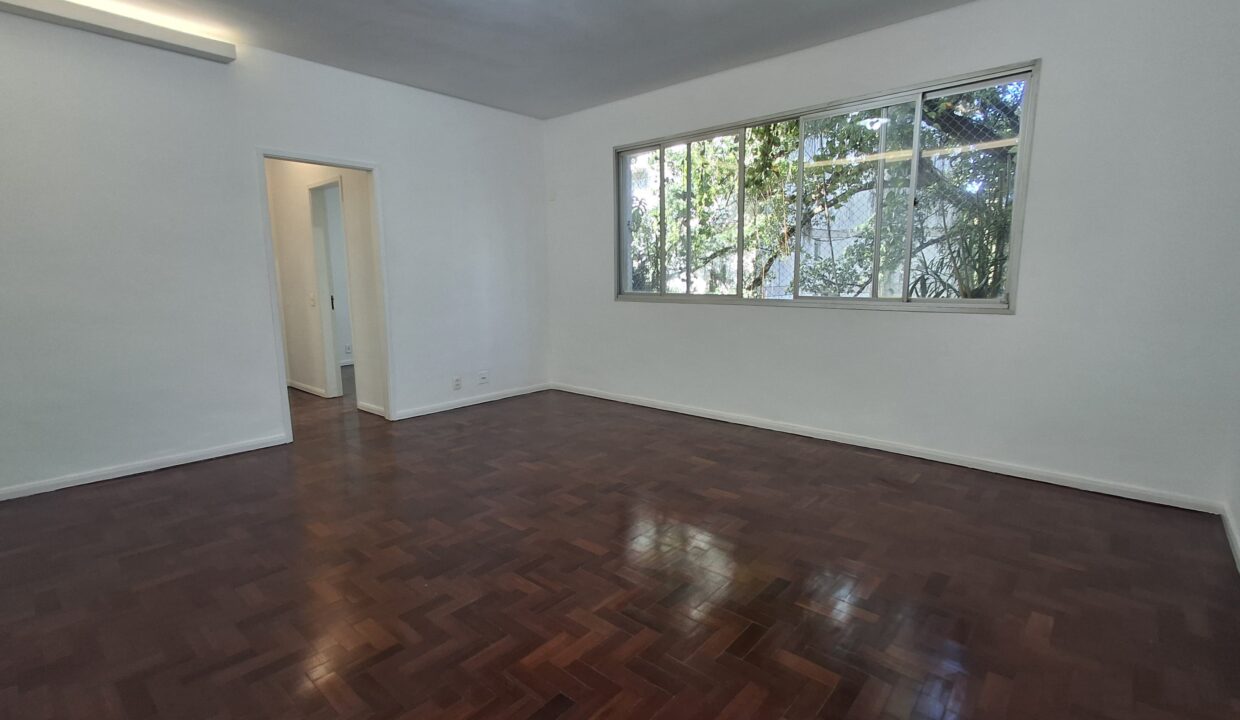 WhatsApp Image 2025-06-16 at 08.08.14 (1)