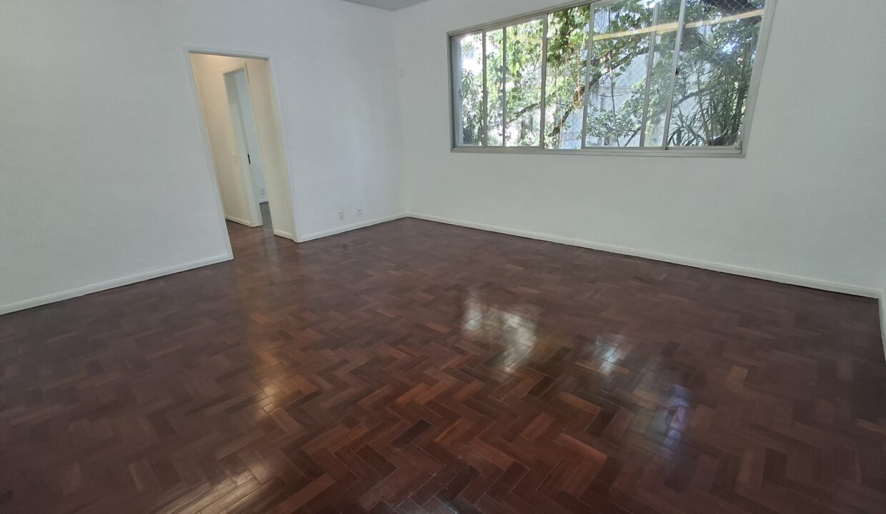 WhatsApp Image 2025-06-16 at 08.08.14 (3)